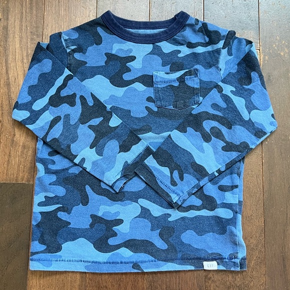 Gap Shirts - Picture 5 of 12